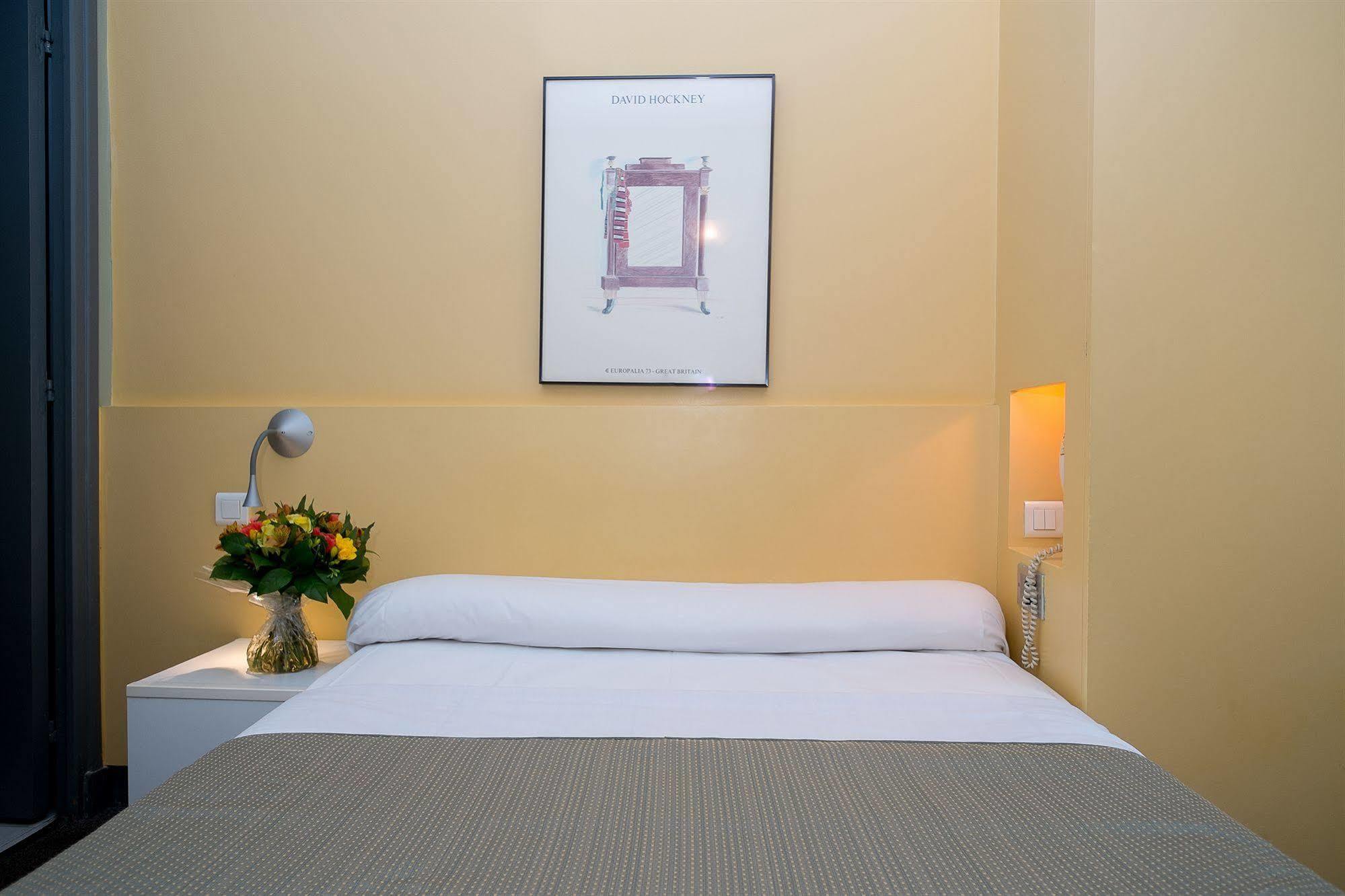 Trendy Canettes Hotel Párizs Kültér fotó